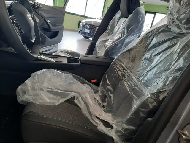 Peugeot 408 view 13