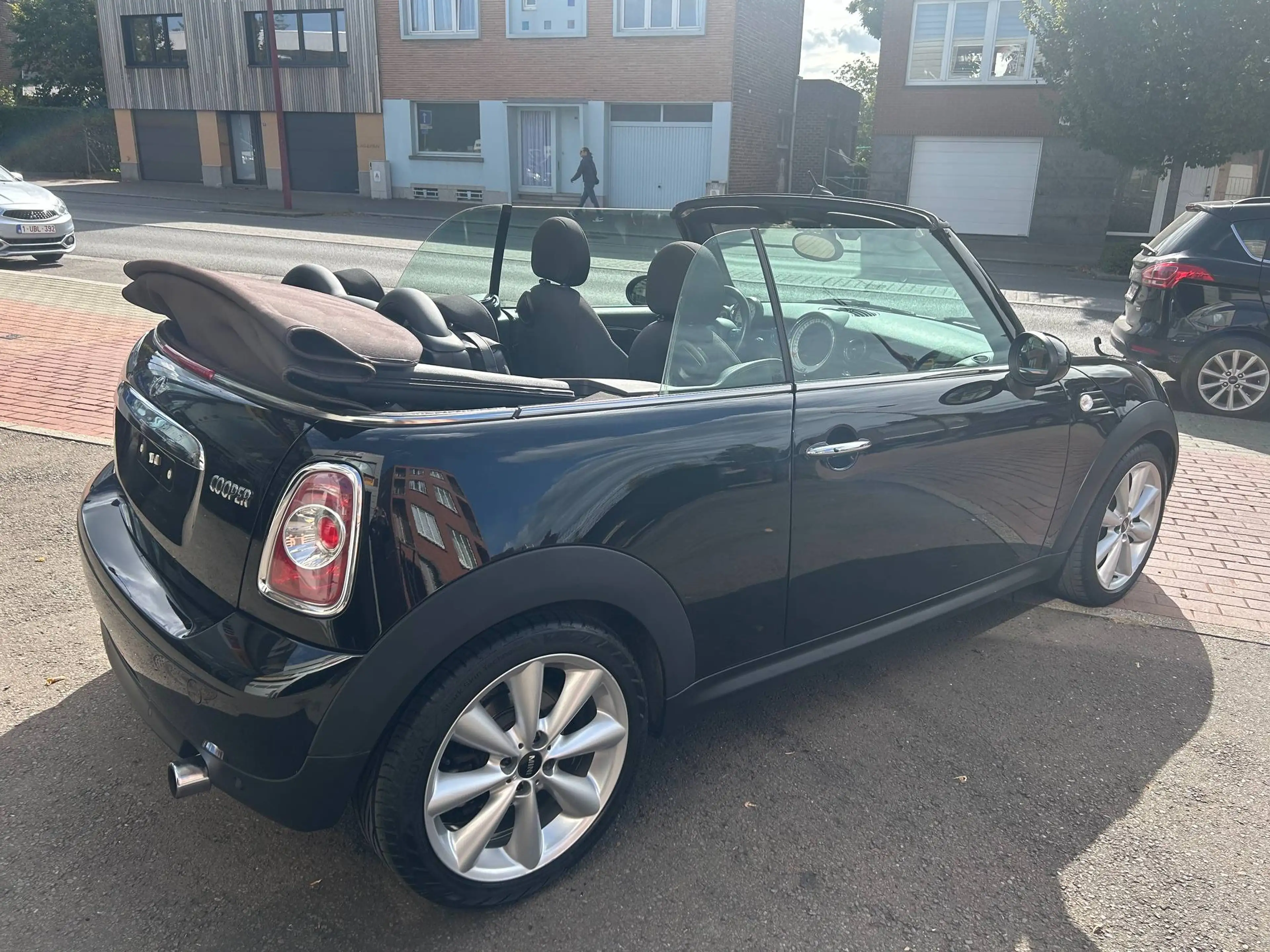 MINI Cooper Cabrio Mini Cabriolet 1.6i Cooper - Très belle! Garantie — photo 2