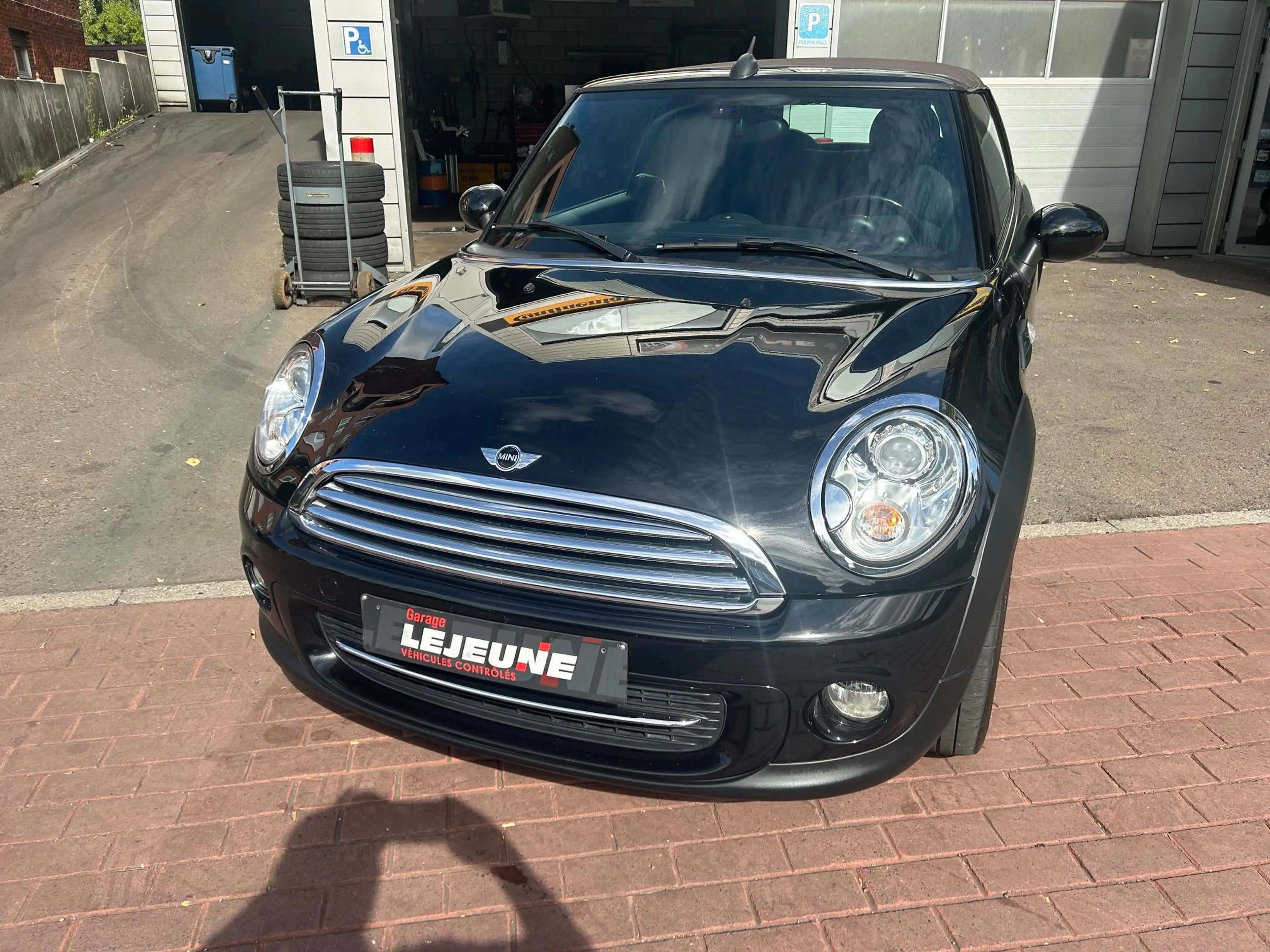 MINI Cooper Cabrio Mini Cabriolet 1.6i Cooper - Très belle! Garantie — photo 4