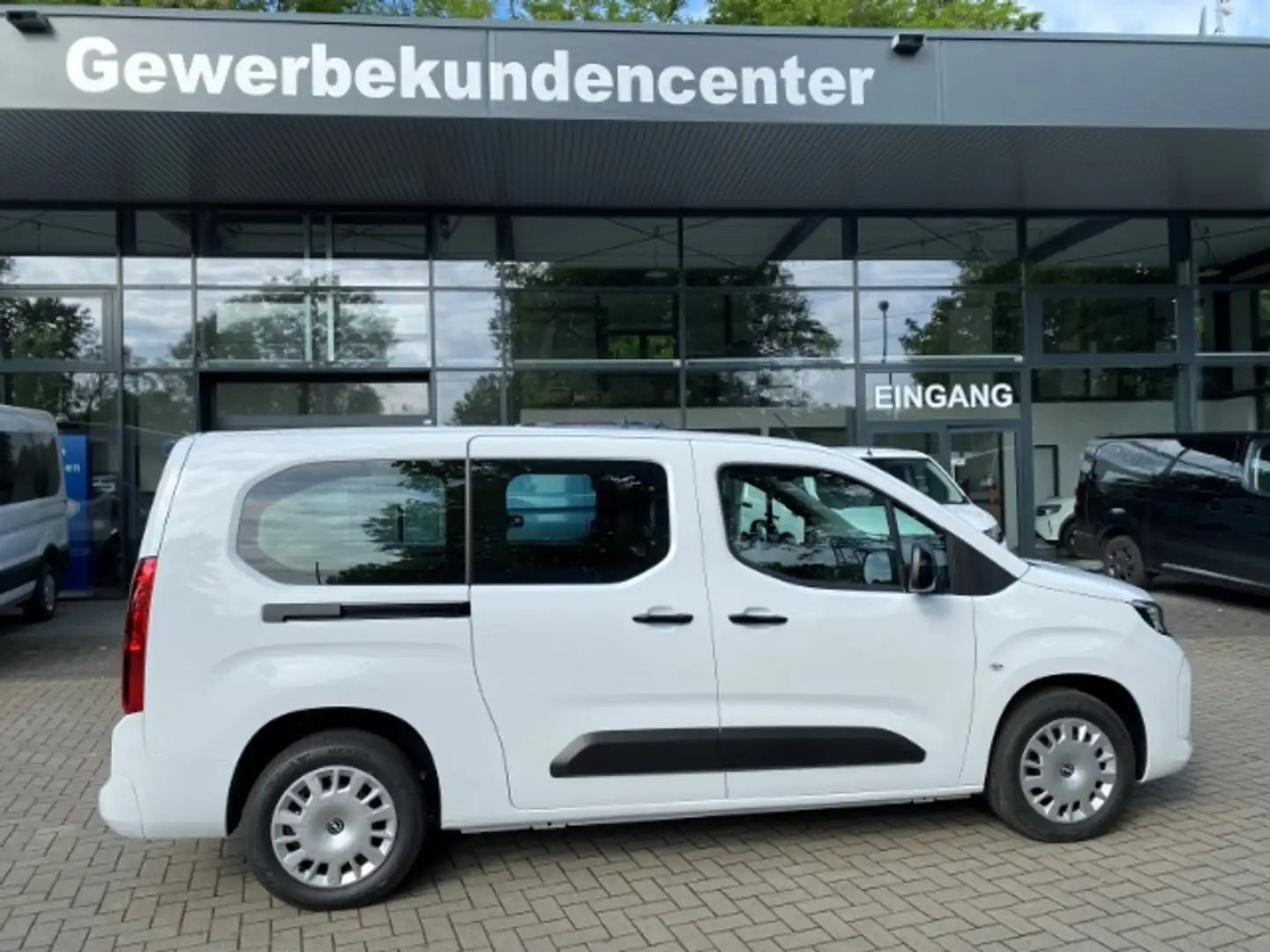 Opel Combo Life XL Edition Navi DAB+ AppleCarPlay    AndroidA Blanc - 2