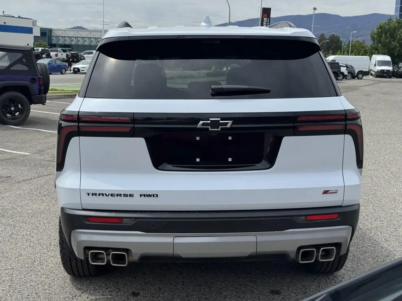 Chevrolet Traverse снимка Chevrolet Traverse