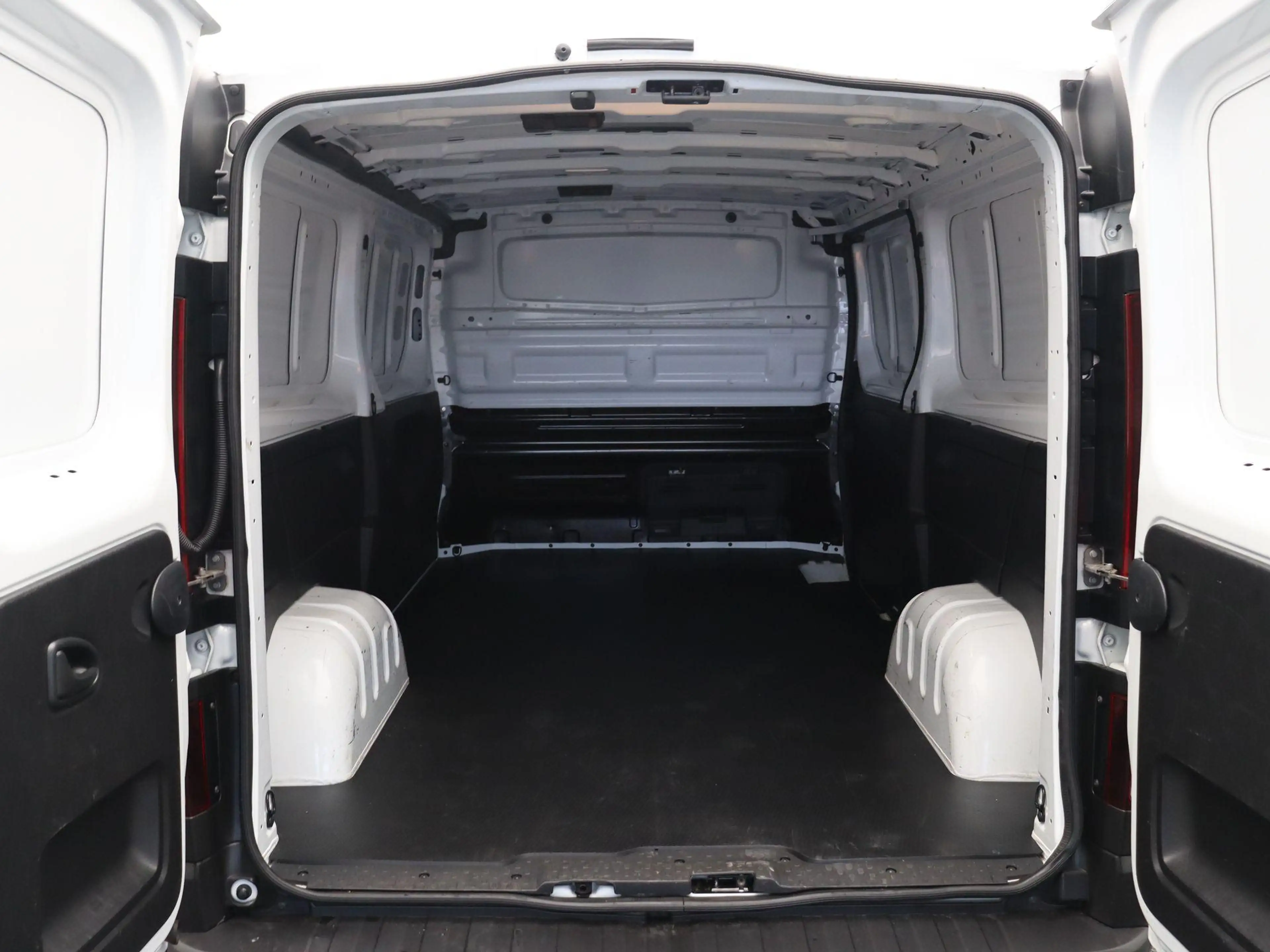 Renault Trafic 2.0 dCi 110pk T30 L2H1 Comfort | Laadruimtepakket — photo 5