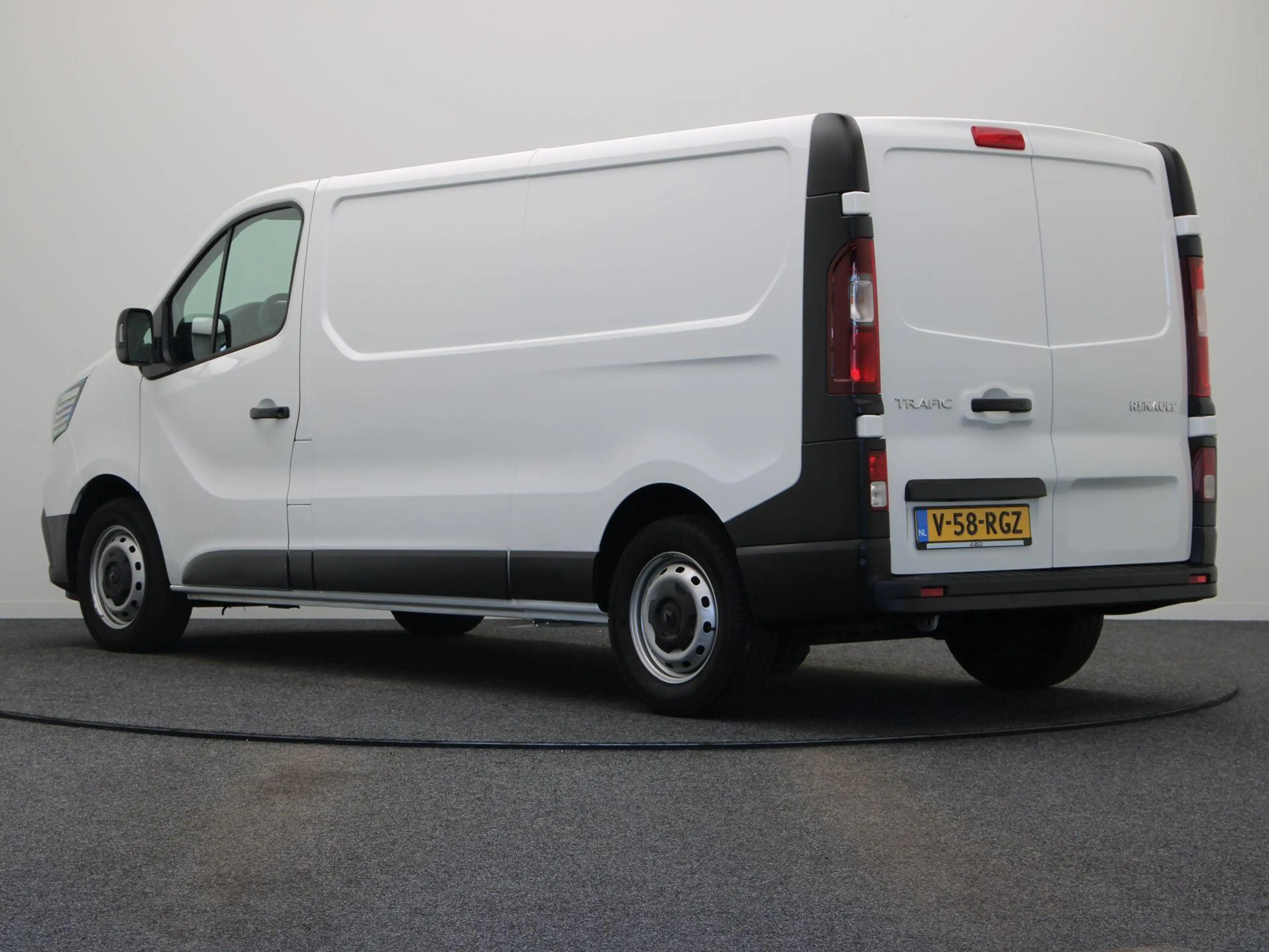 Renault Trafic 2.0 dCi 110pk T30 L2H1 Comfort | Laadruimtepakket — photo 2