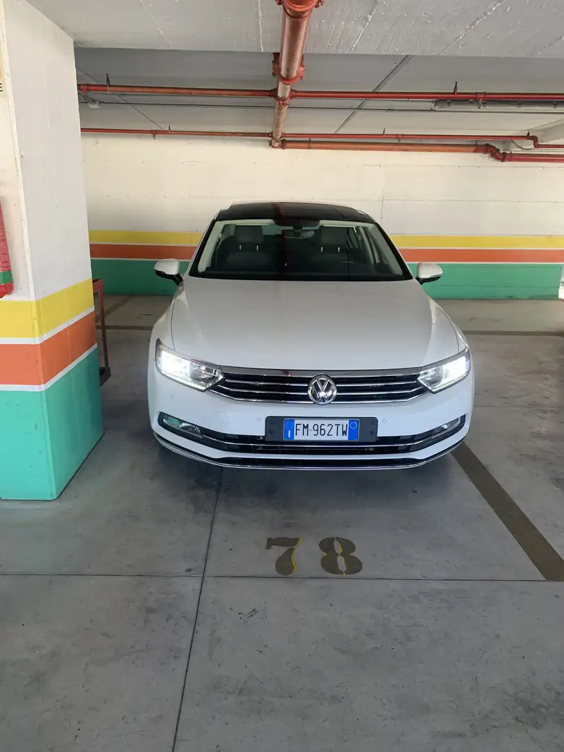 Volkswagen Passat 2.0 tdi Highline 150cv dsg - 1