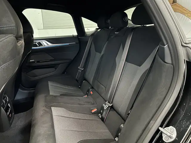 BMW I4 view 14