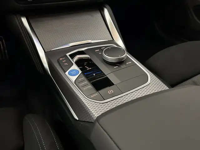 BMW I4 view 12