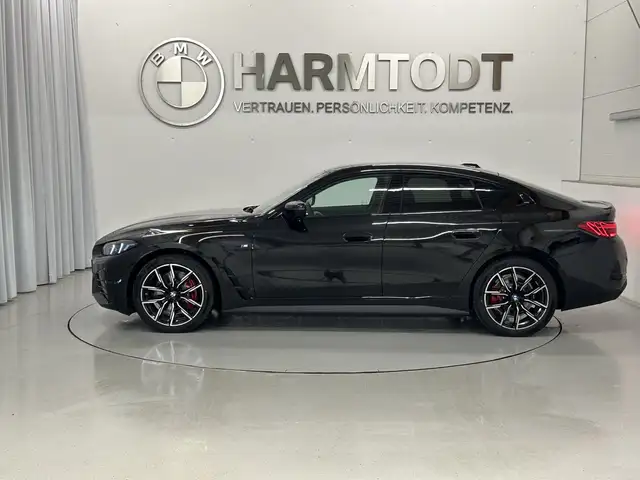 BMW I4 view 3