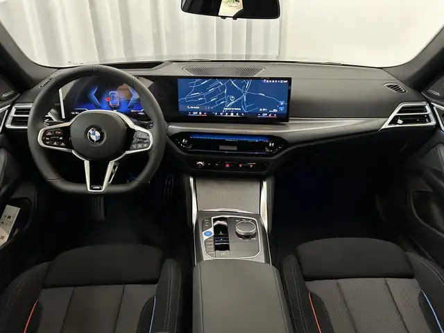 BMW I4 view 9