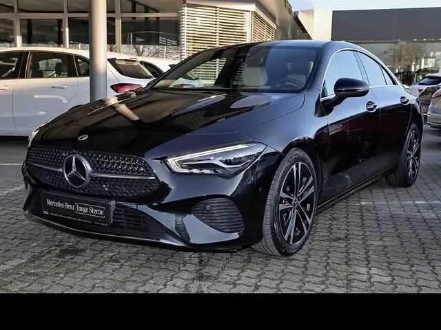 Mercedes-Benz CLA 180 Coupé LEDER BEIGE+DISTRONIC+TOTWINKEL+18