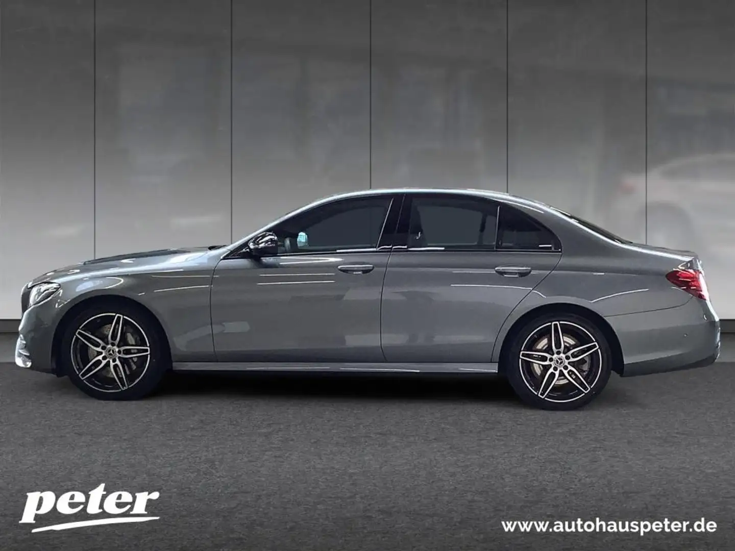 Mercedes-Benz E 450 4M AMG/Night/Distronic/Schiebedach/360°K/ Grau - 2