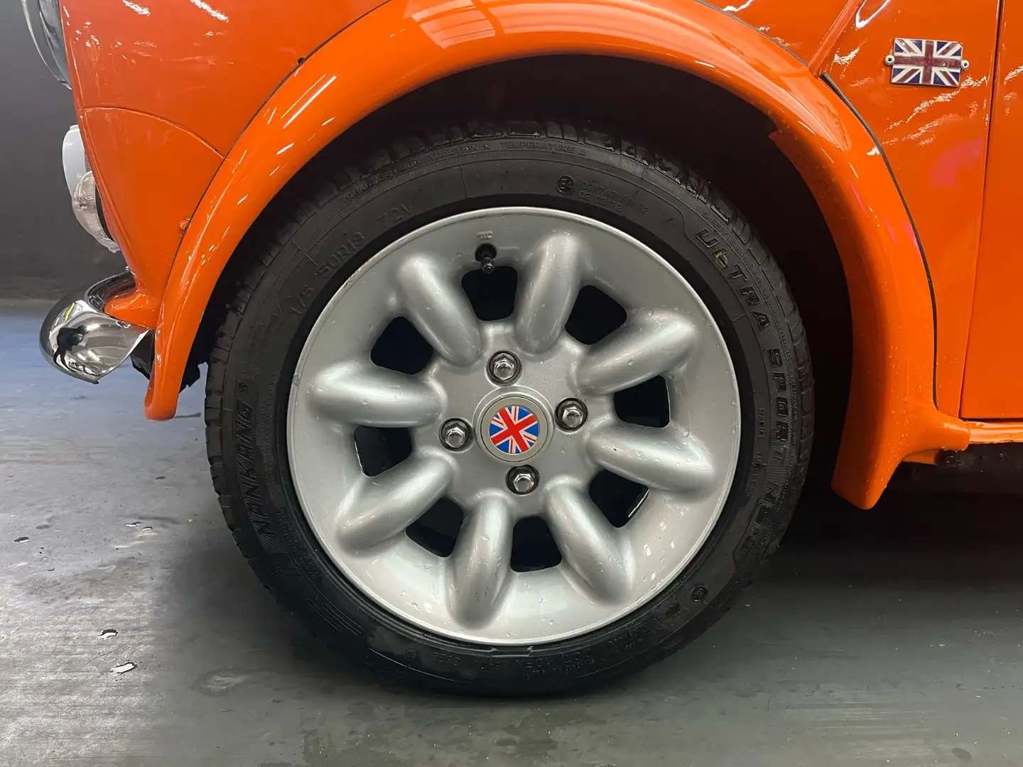 Austin Mini SPRITE Naranja - 2