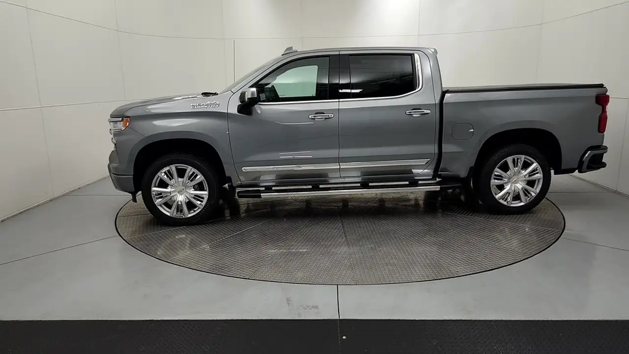 Chevrolet Silverado 1500 photo Chevrolet Silverado 1500
