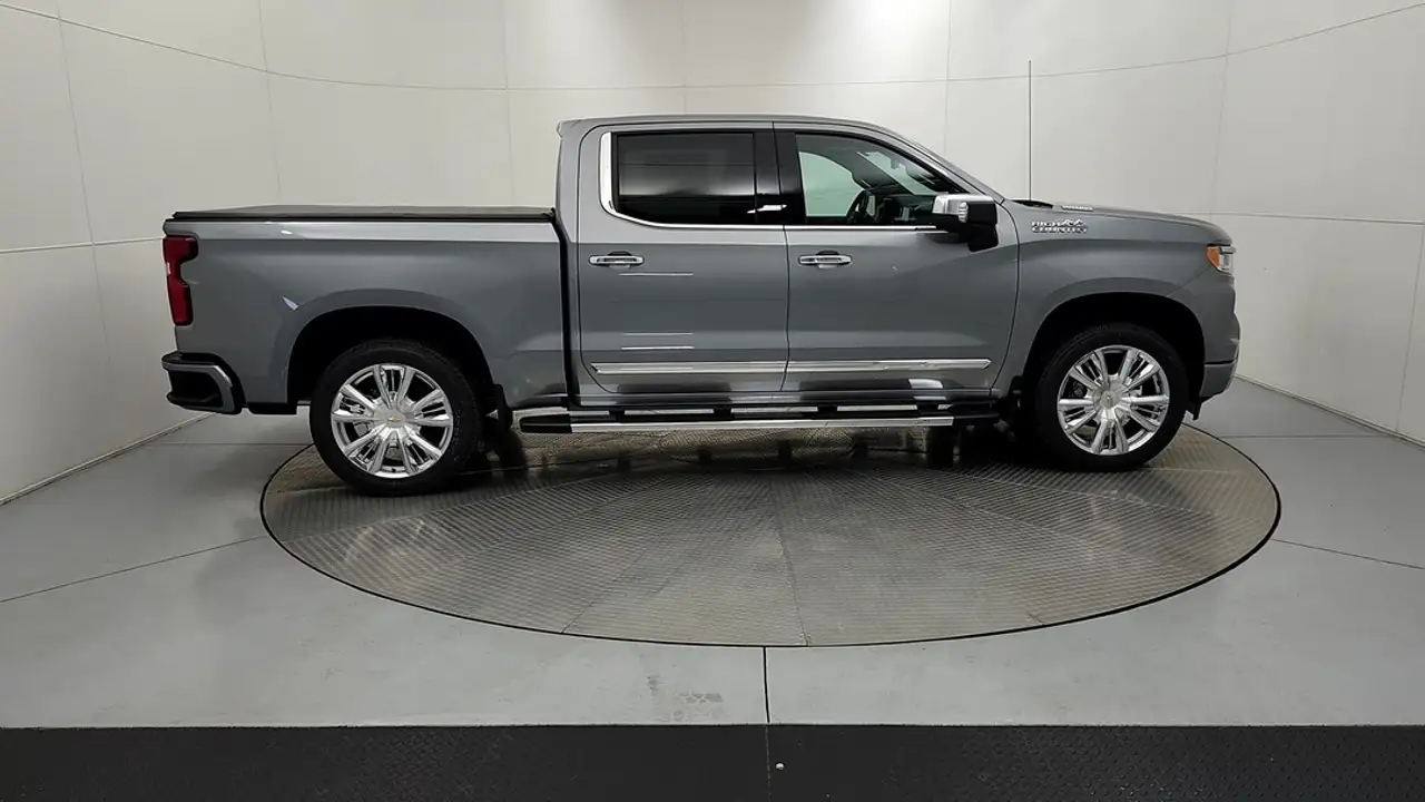 Chevrolet Silverado 1500 photo Chevrolet Silverado 1500