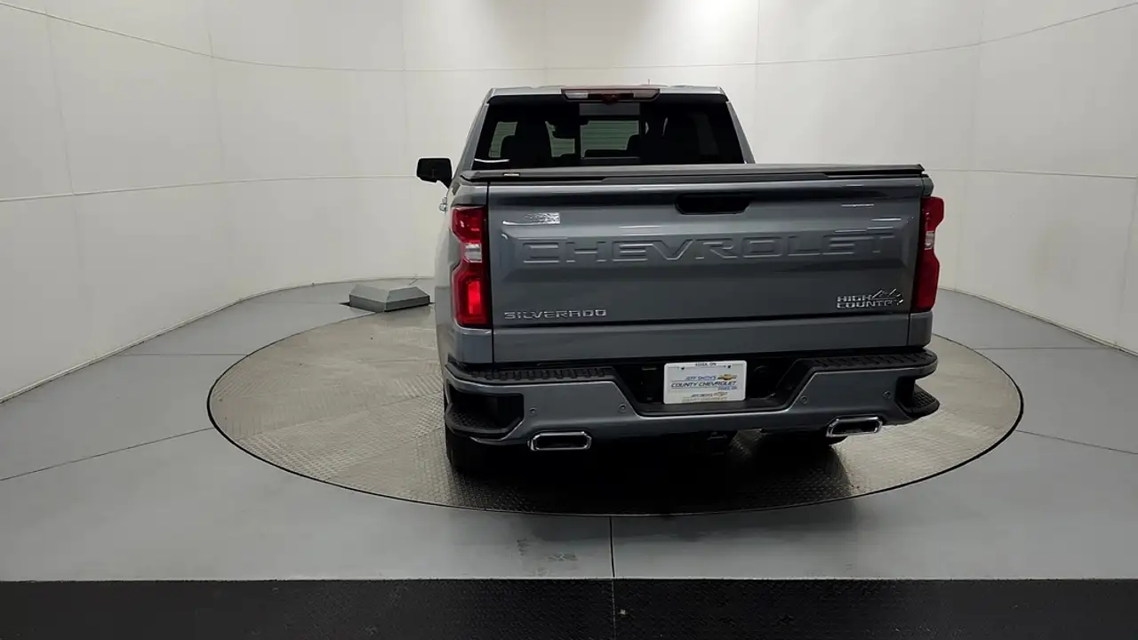 Chevrolet Silverado 1500 photo Chevrolet Silverado 1500
