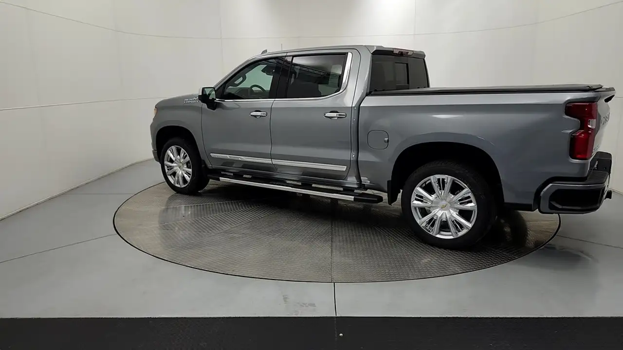 Chevrolet Silverado 1500 photo Chevrolet Silverado 1500