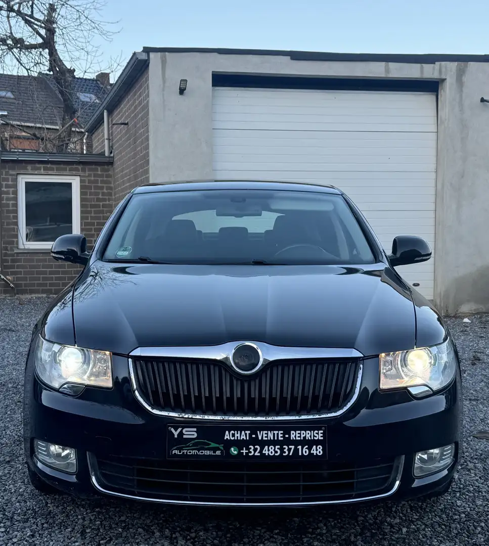 Skoda Superb Superb 2.0 CR TDi Elegance DPF DSG Noir - 2