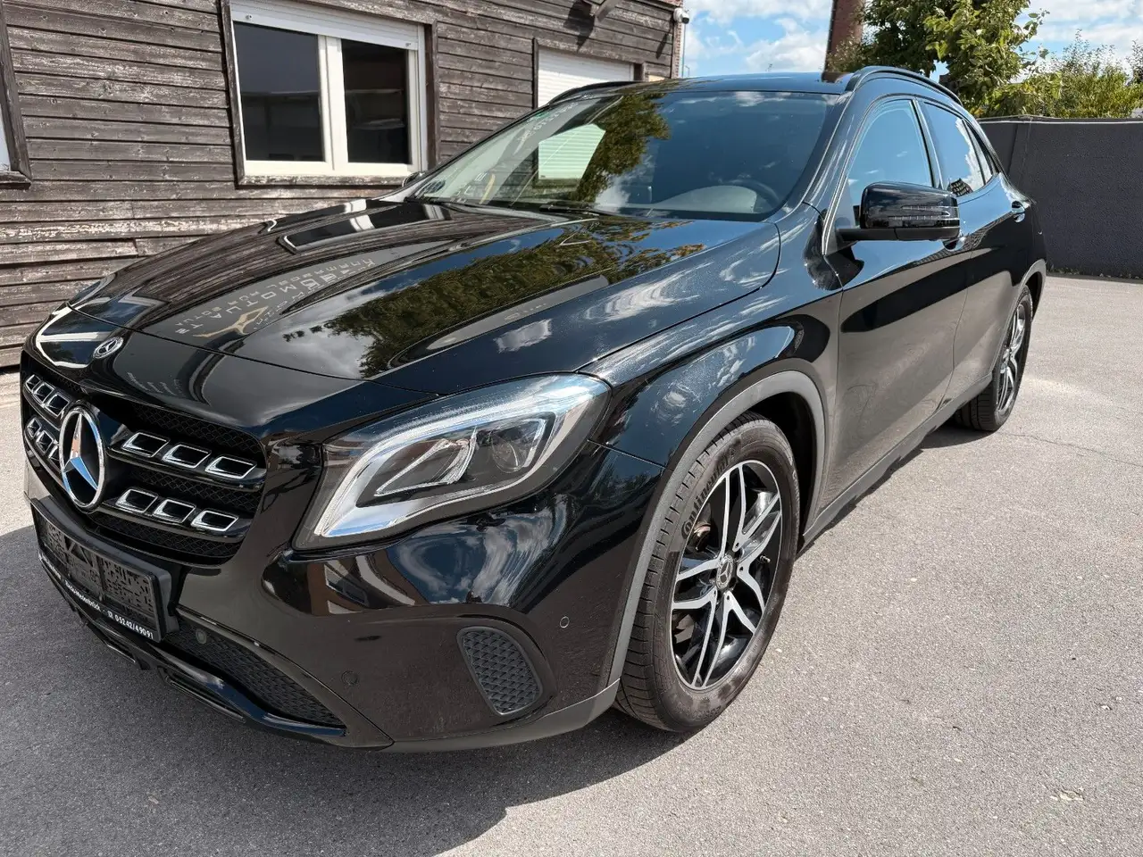 Mercedes-Benz GLA 200