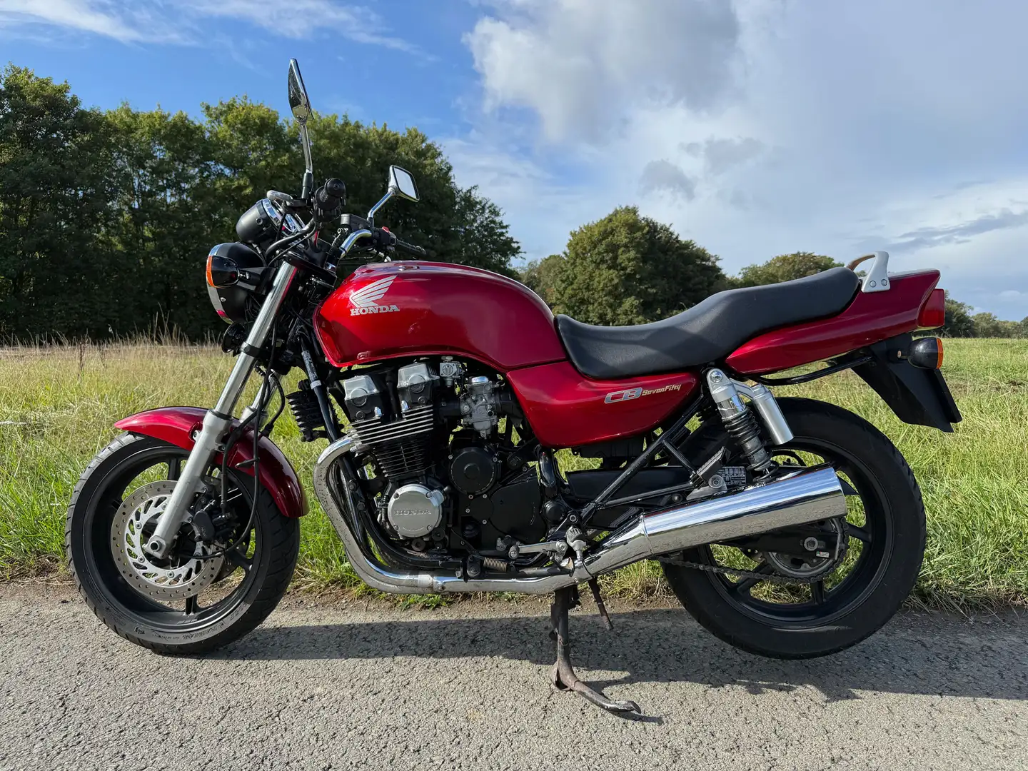 Honda CB 750 SevenFifty Rouge - 1
