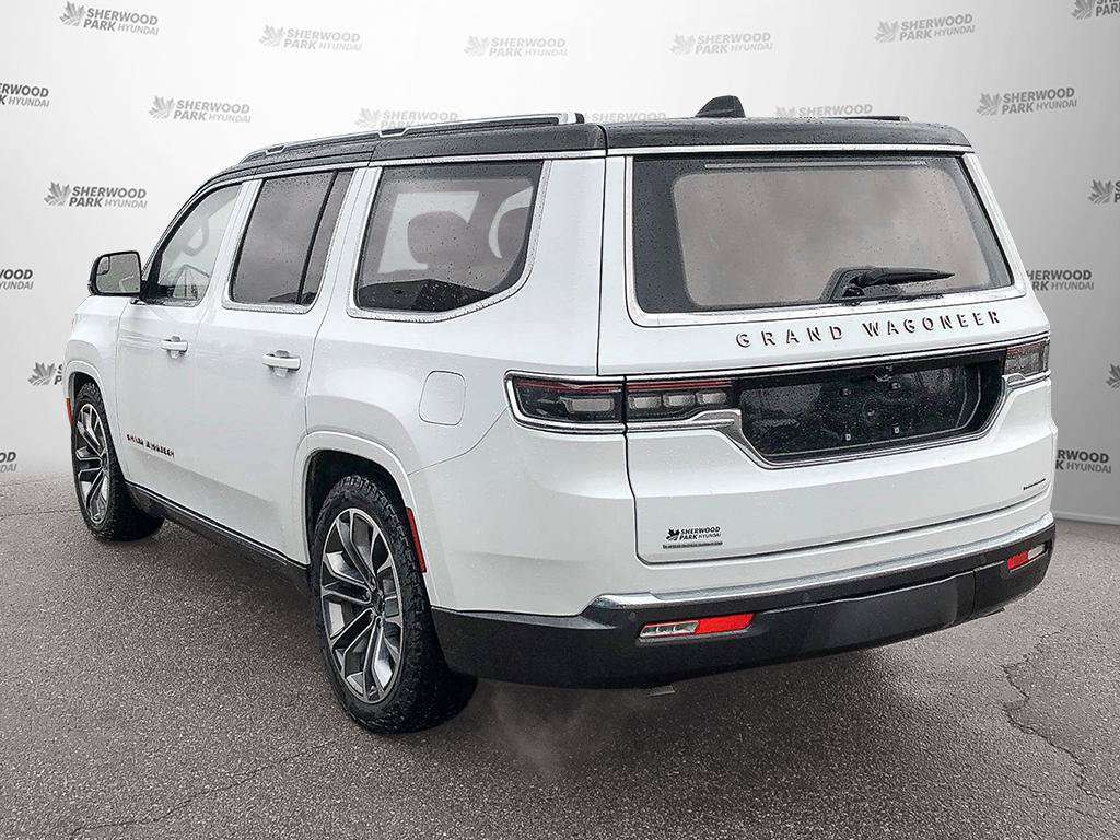 2022 Jeep Grand Wagoneer