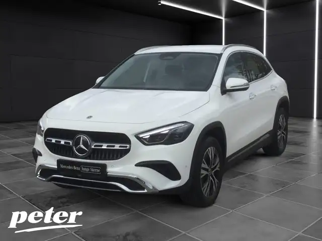 Mercedes-Benz GLA 200 Progressive Advanced Plus*Multibeam
