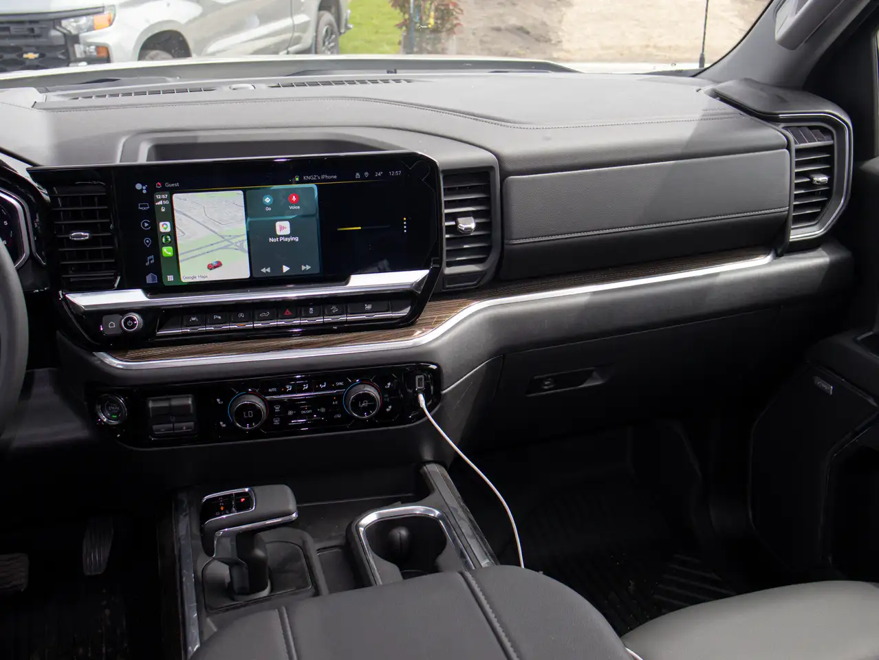 Chevrolet Silverado 1500 снимка Chevrolet Silverado 1500