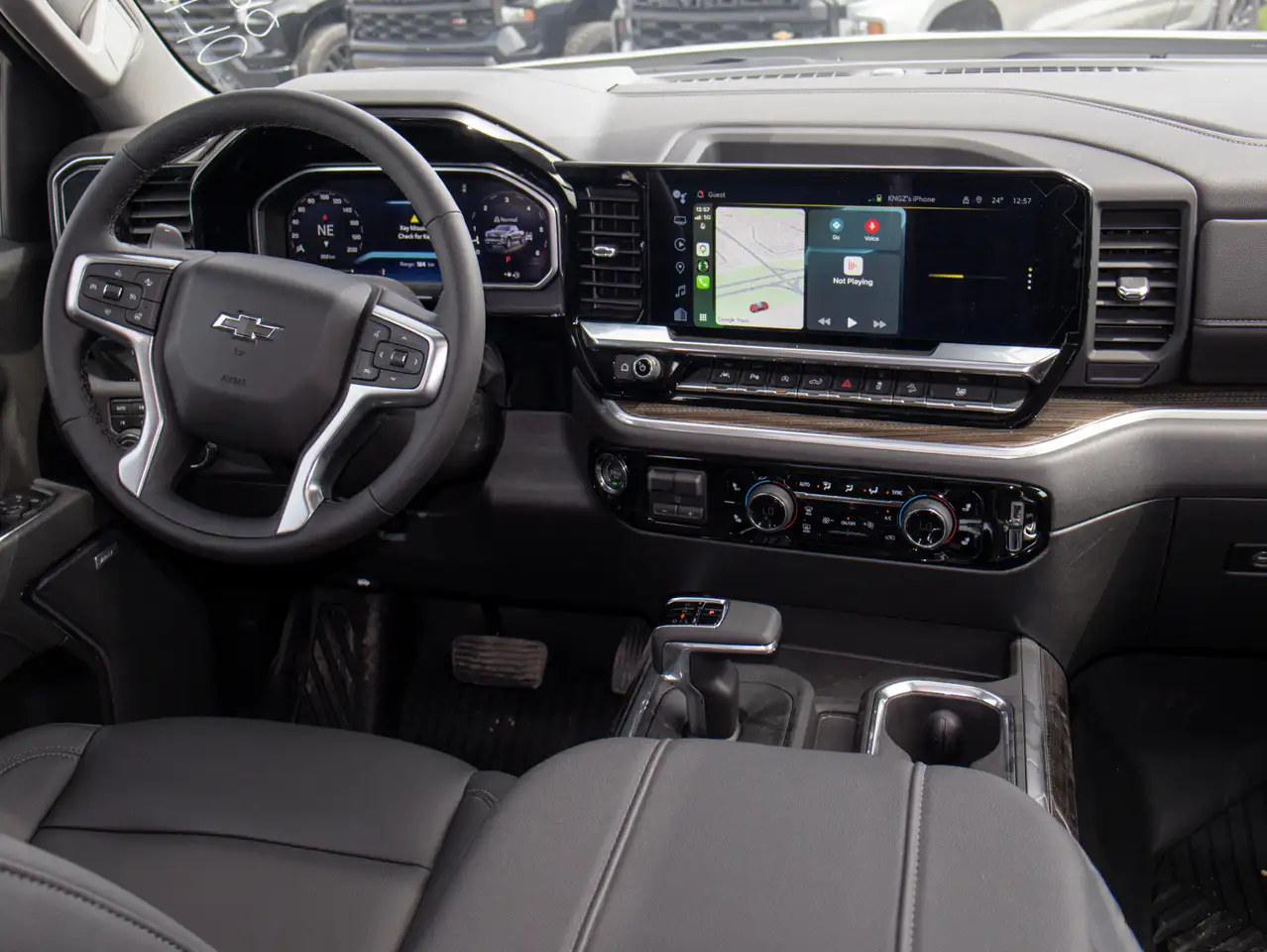 Chevrolet Silverado 1500 снимка Chevrolet Silverado 1500