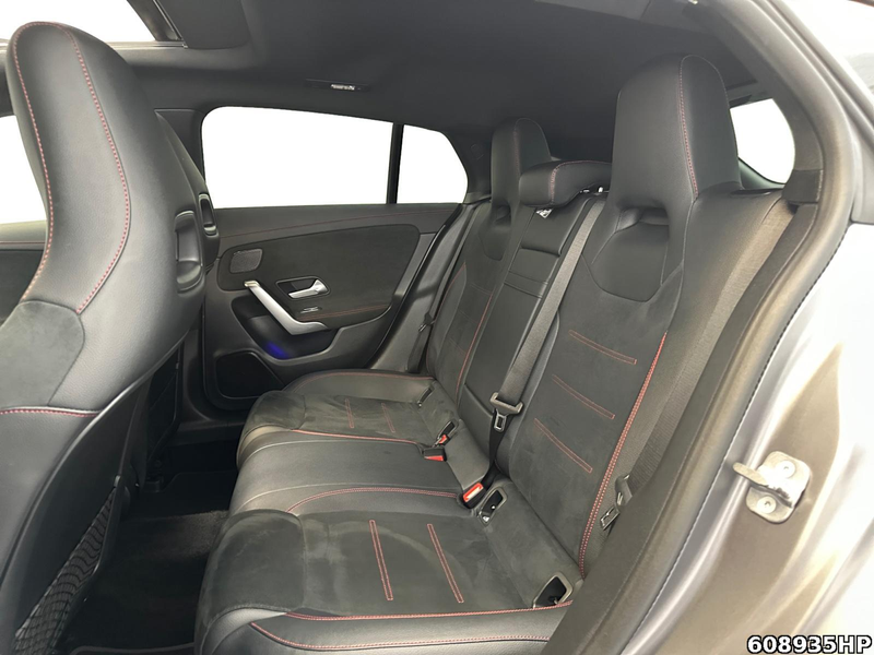 Mercedes-Benz CLA 250 e AMG Line Premium Plus Night AHK HUD — photo 12