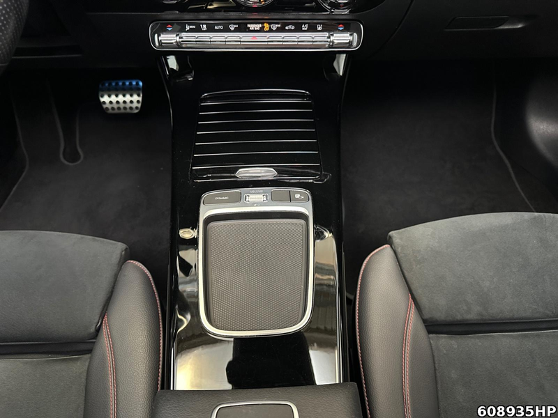 Mercedes-Benz CLA 250 e AMG Line Premium Plus Night AHK HUD — photo 11