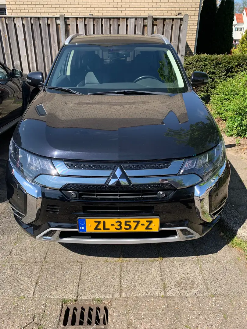 Mitsubishi Outlander Outlander 2.4 PHEV Intense+ Zwart - 1