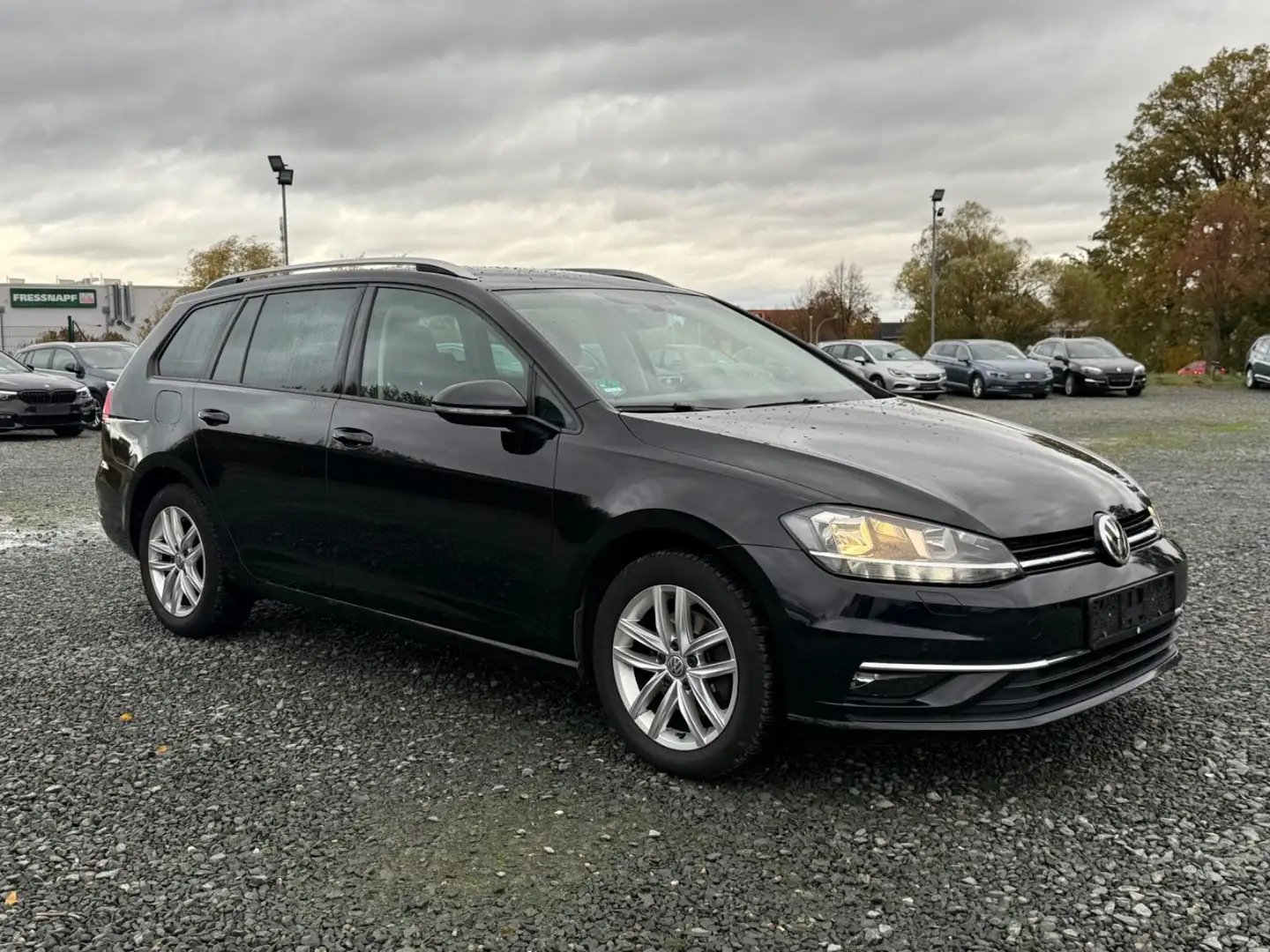 Volkswagen Golf VII Variant Comfortline*SHZG*Scheckheft*NAV Schwarz - 1