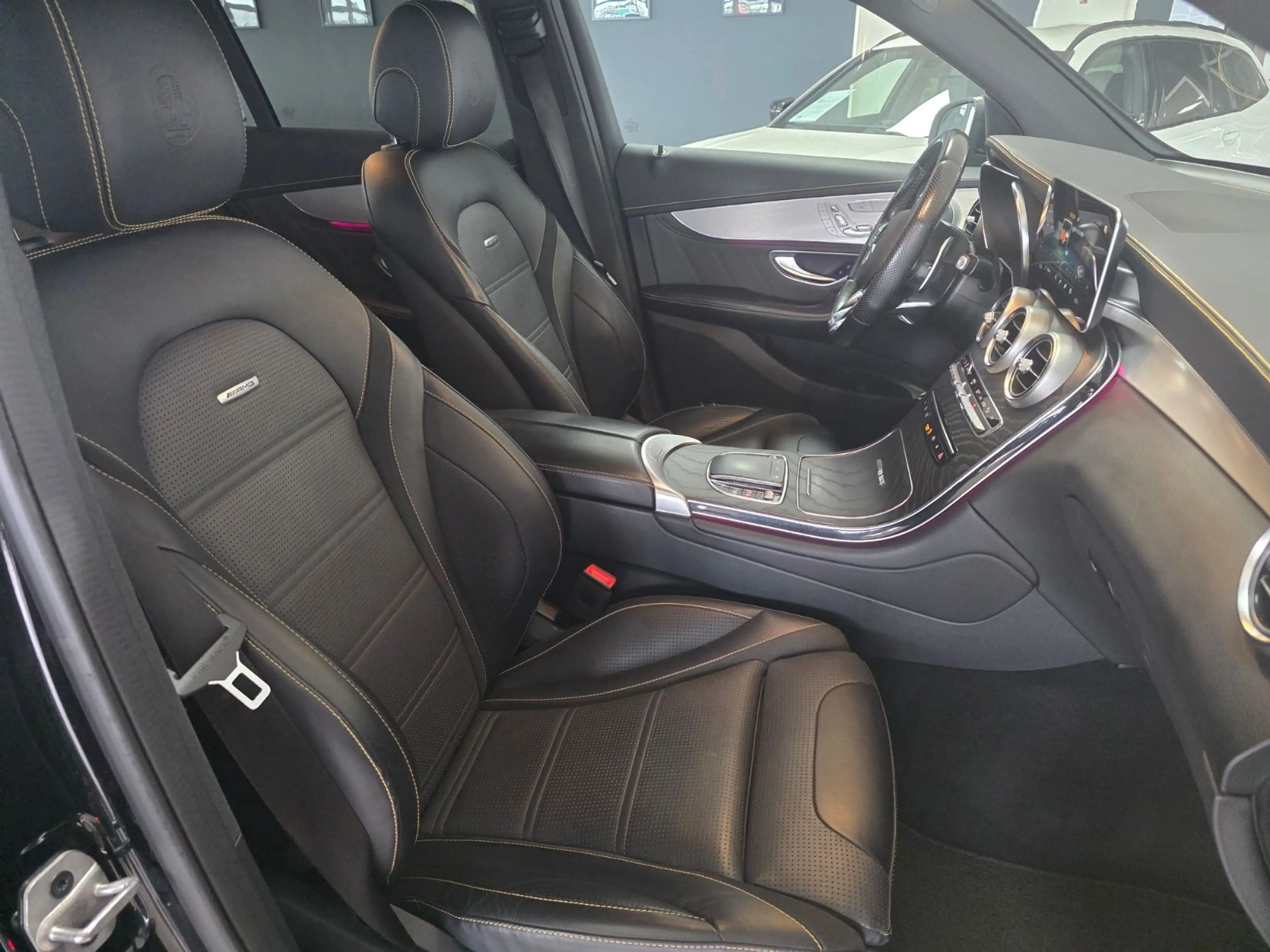 Mercedes-Benz GLC 63 AMG Panorama/360°/Night/Performance AGA — photo 8