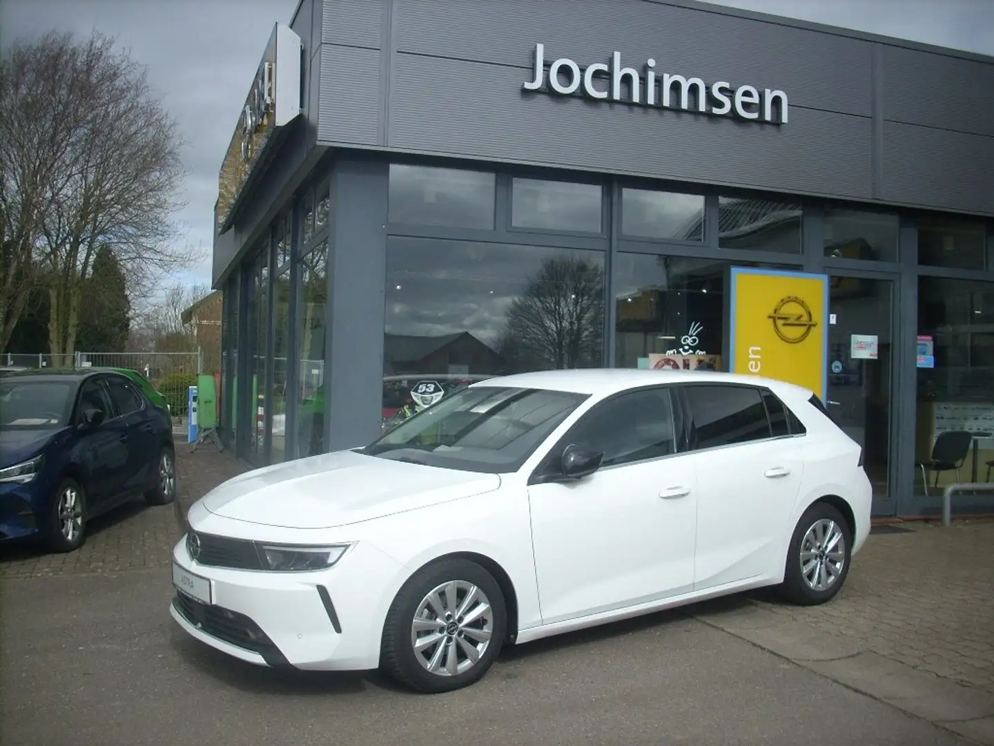 Opel Astra Elegance Sitz + Lenkradheizung AHK Allwettereifen Weiß - 1