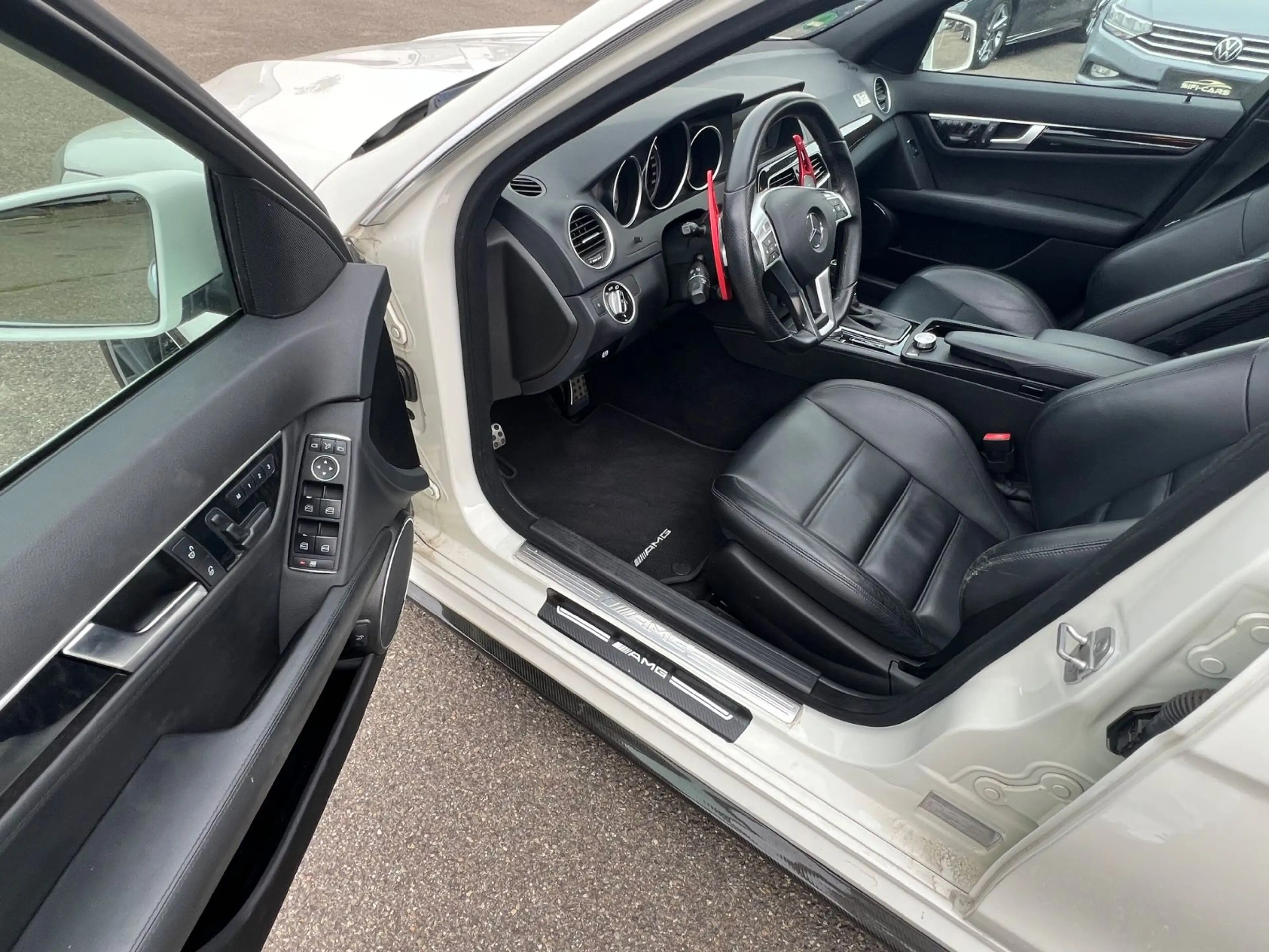 Mercedes-Benz C 63 AMG C63 AMG Lim.*Sport*Leder*Xenon*LED*H&K*Carbon ** — photo 10