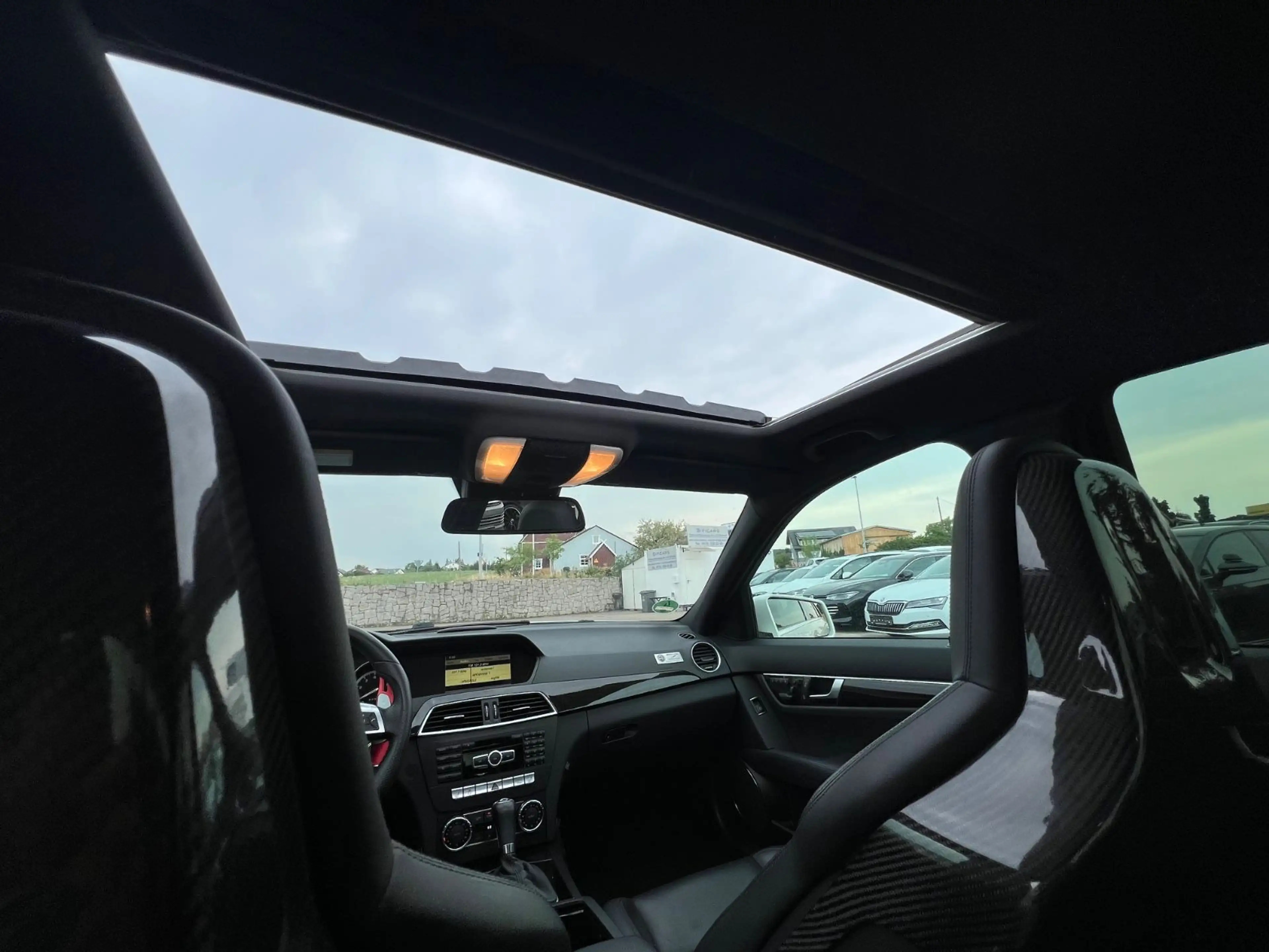 Mercedes-Benz C 63 AMG C63 AMG Lim.*Sport*Leder*Xenon*LED*H&K*Carbon ** — photo 15