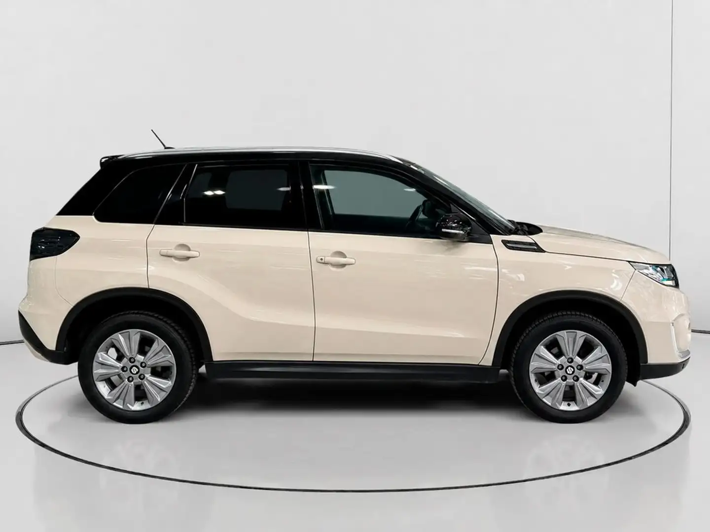 Suzuki Vitara 1.4T GLE 4WD Mild Hybrid Beige - 2