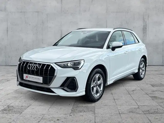 Audi Q3 view 2