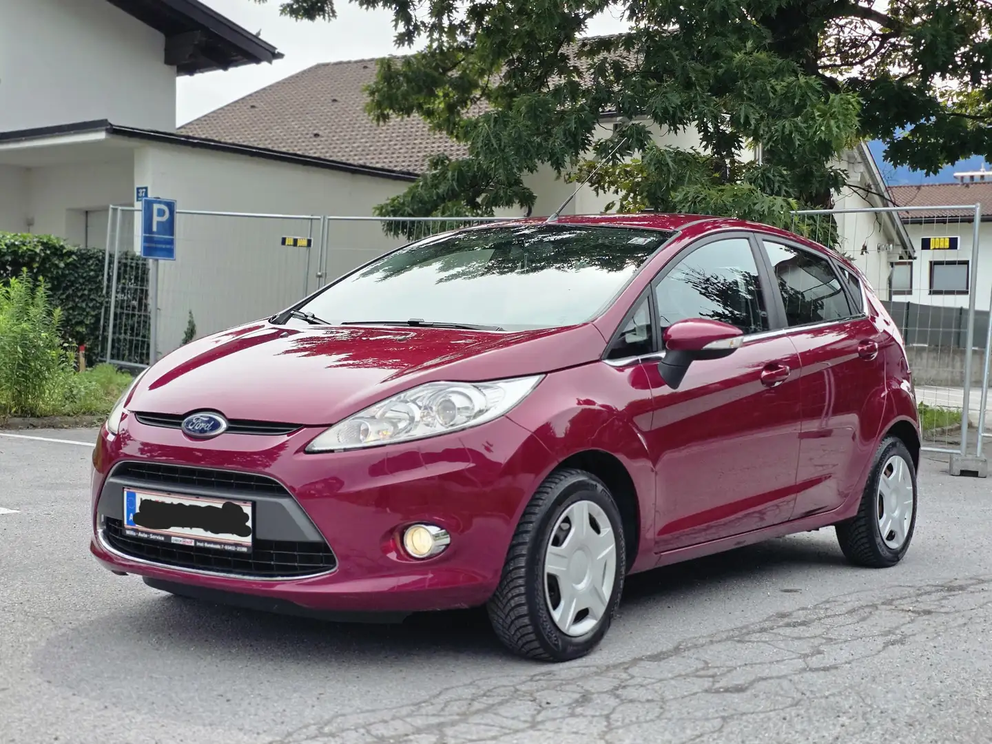 Ford Fiesta Titanium 1,25 Rot - 2