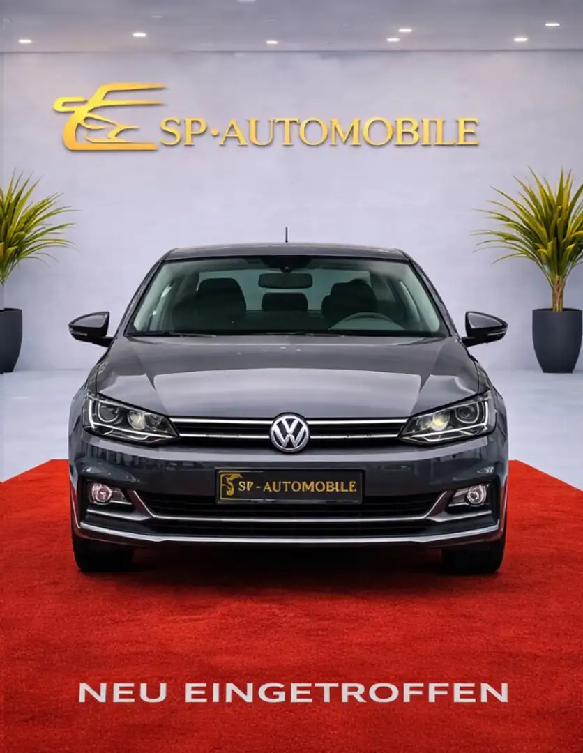 Volkswagen Polo 1,0 Grau - 2