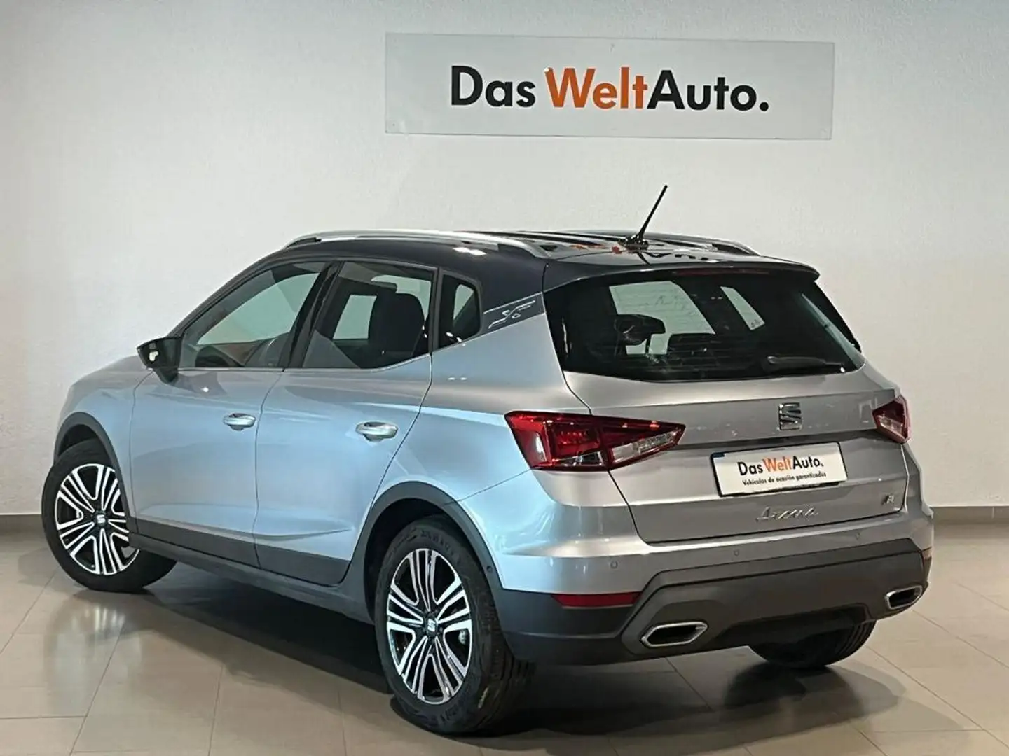 SEAT Arona 1.0 TSI S&S FR XM 110 Plateado - 2