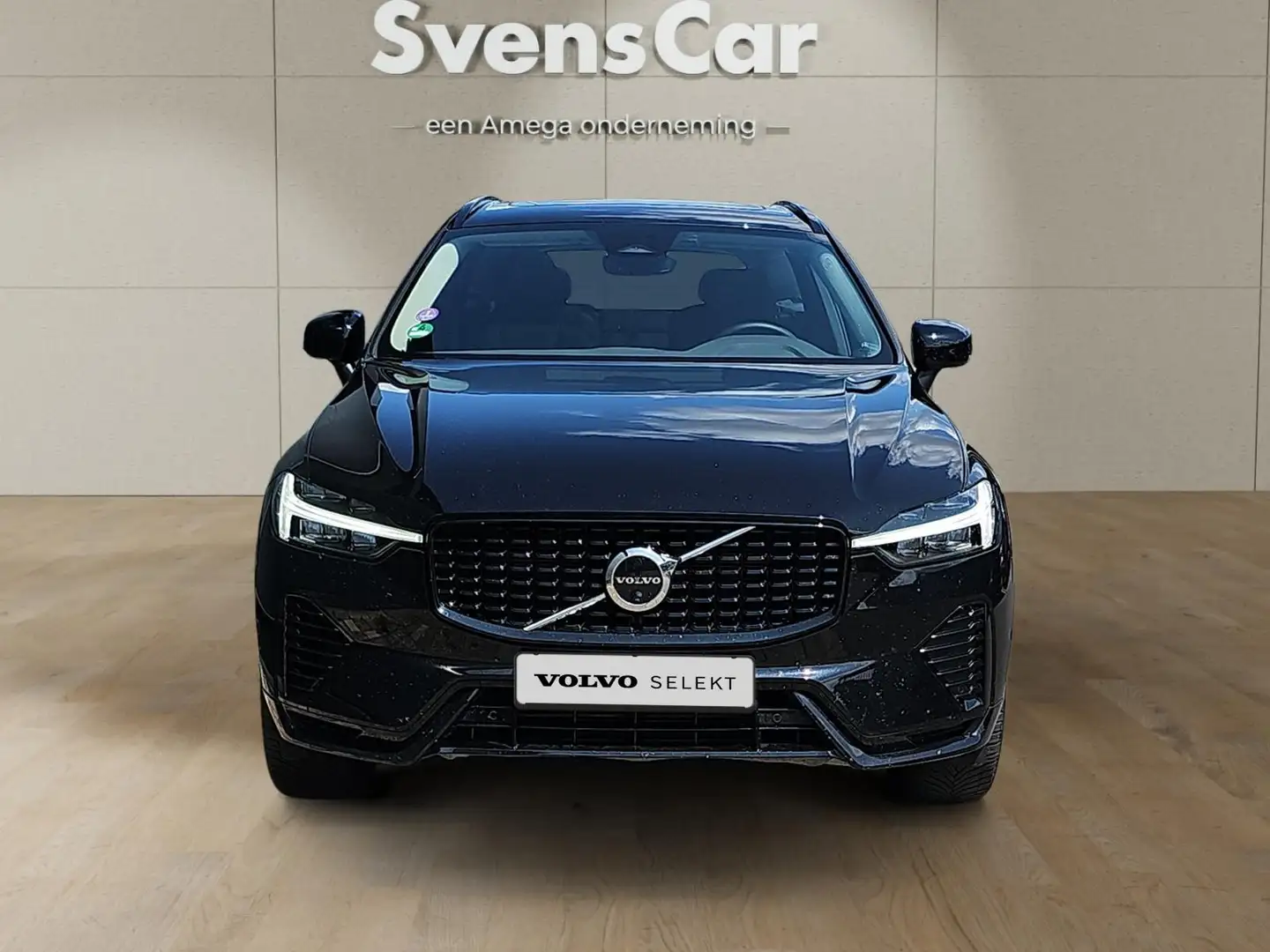Volvo XC60 2.0 T6 Plug-in hybrid AWD Plus Dark | Trekhaak | 3 Noir - 2