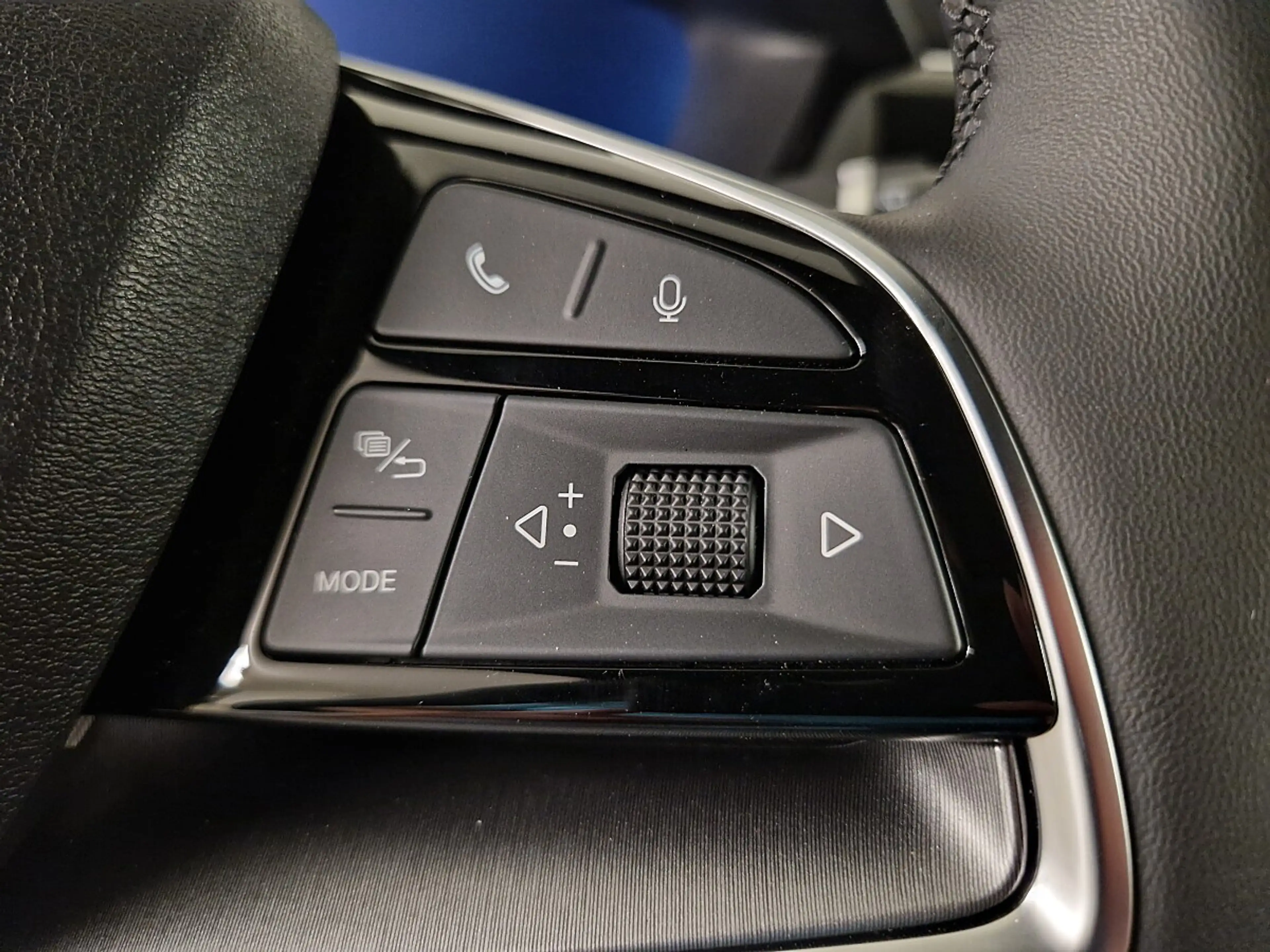 BYD Seal U DM-i PHEV 26,6kWh Comfort Österreich Paket, Inn... — photo 14