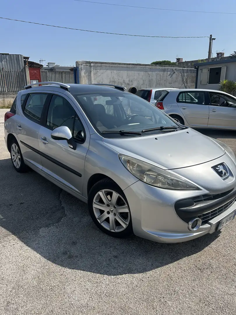 Peugeot 207 SW 1.6 hdi 16v X-Line full optional - 1