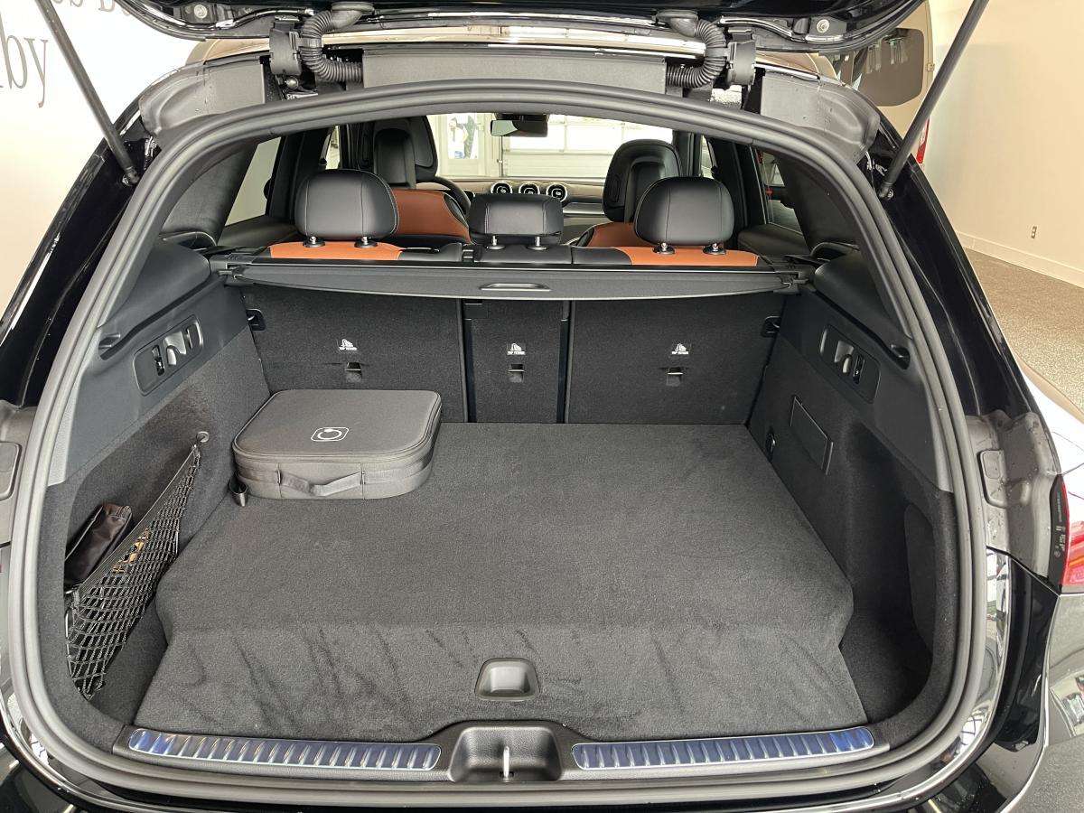 2027 Mercedes-Benz GLC GLC 350e VUS 4MATIC — снимка 1