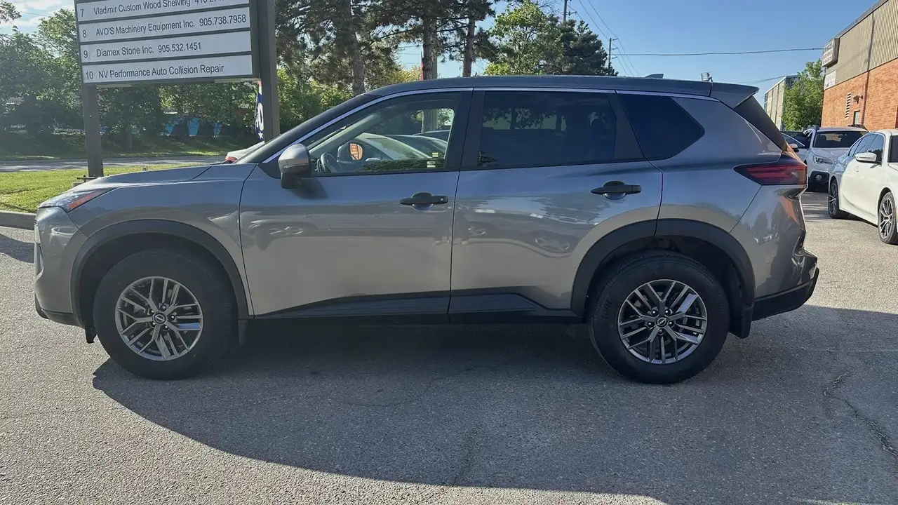 Nissan Rogue fotografie Nissan Rogue