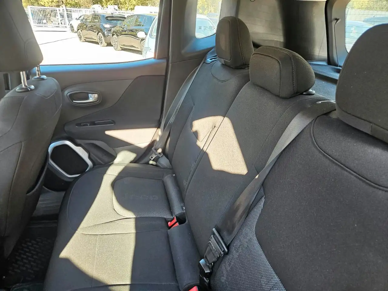 JEEP RENEGADE LONGITUDE 4WD - 140 ch - 120 699KMS - VOLANT EN CUIR