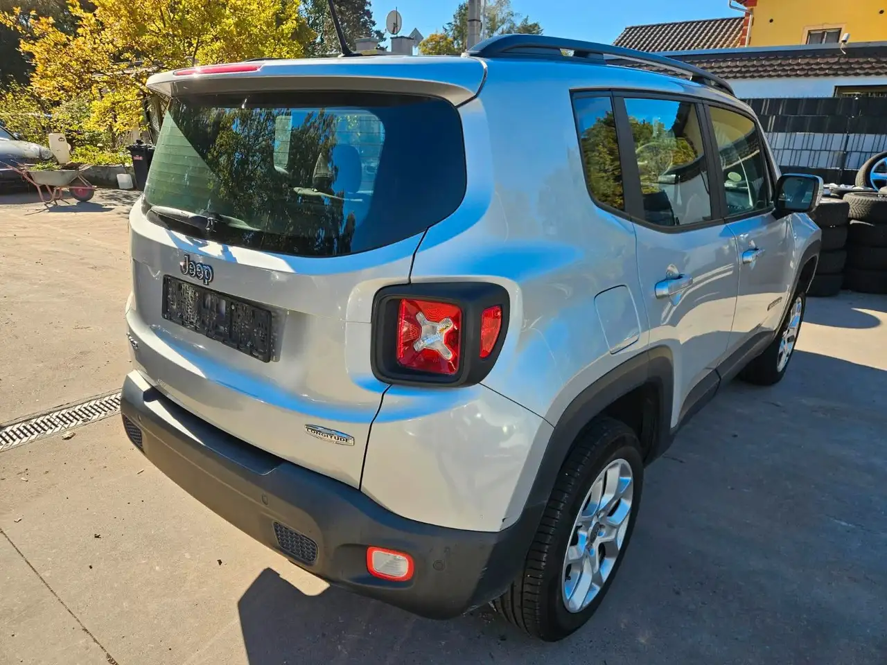 JEEP RENEGADE LONGITUDE 4WD - 140 ch - 120 699KMS - VOLANT EN CUIR