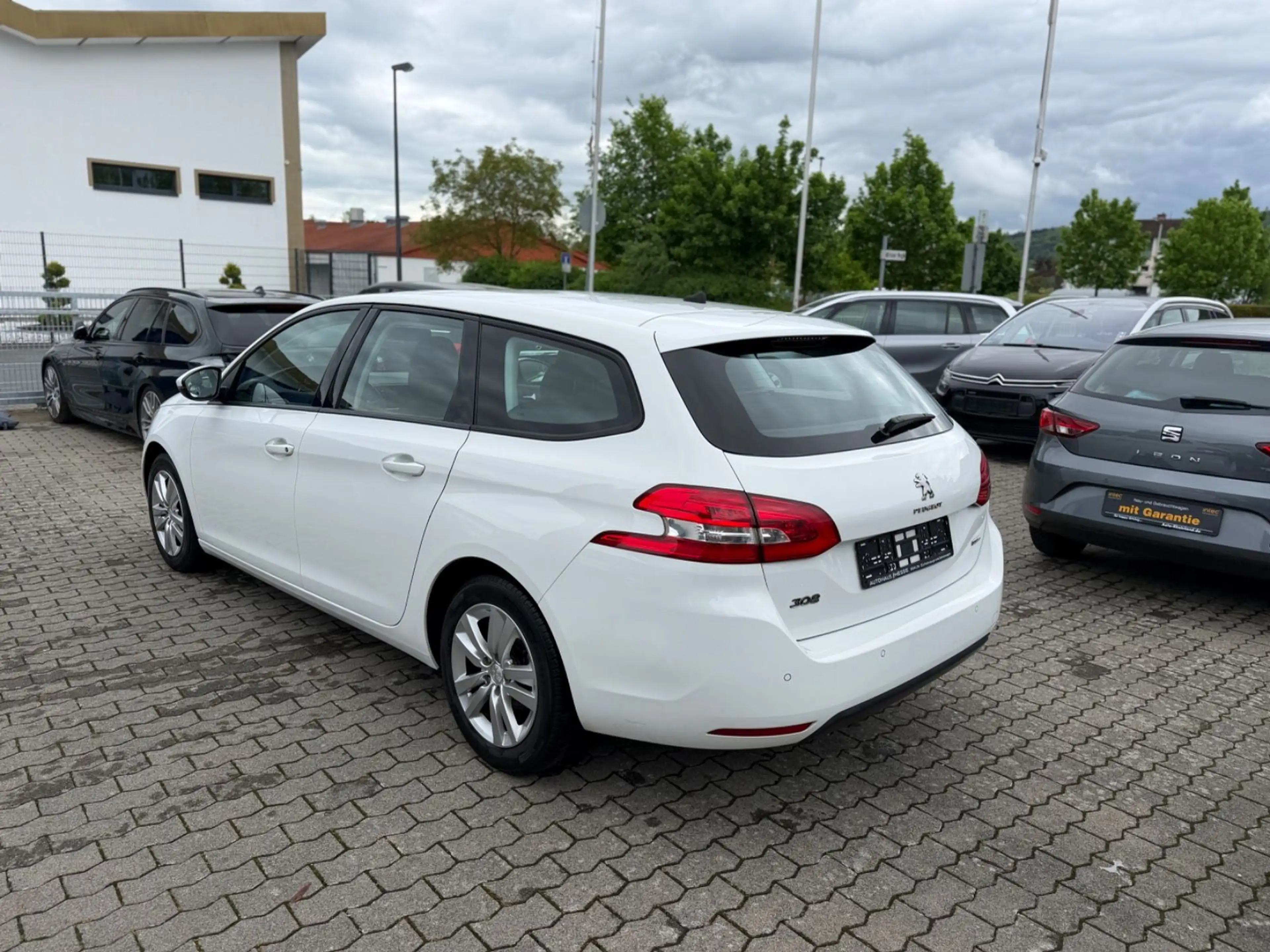 Peugeot 308 SW Active 1.2 e-THP Navi Tempomat Automatik — photo 5