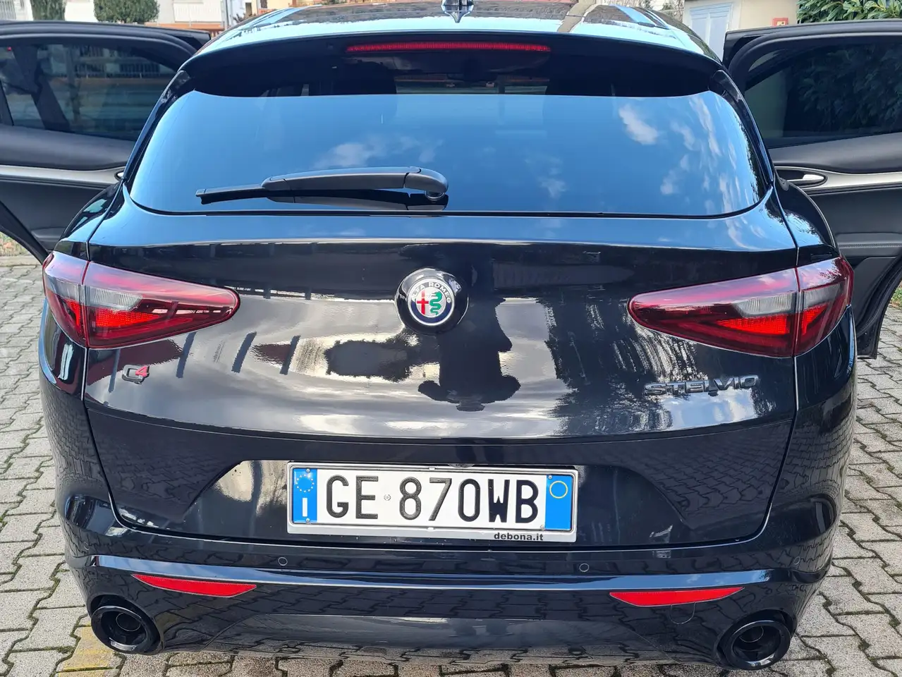 Alfa Romeo Stelvio 2021