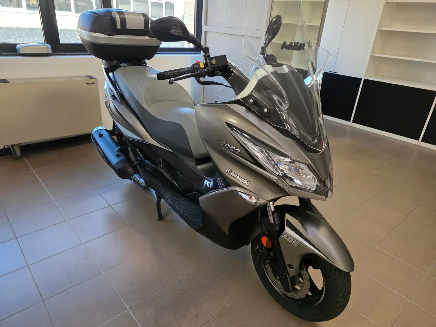 Kawasaki J300 Grigio - 1