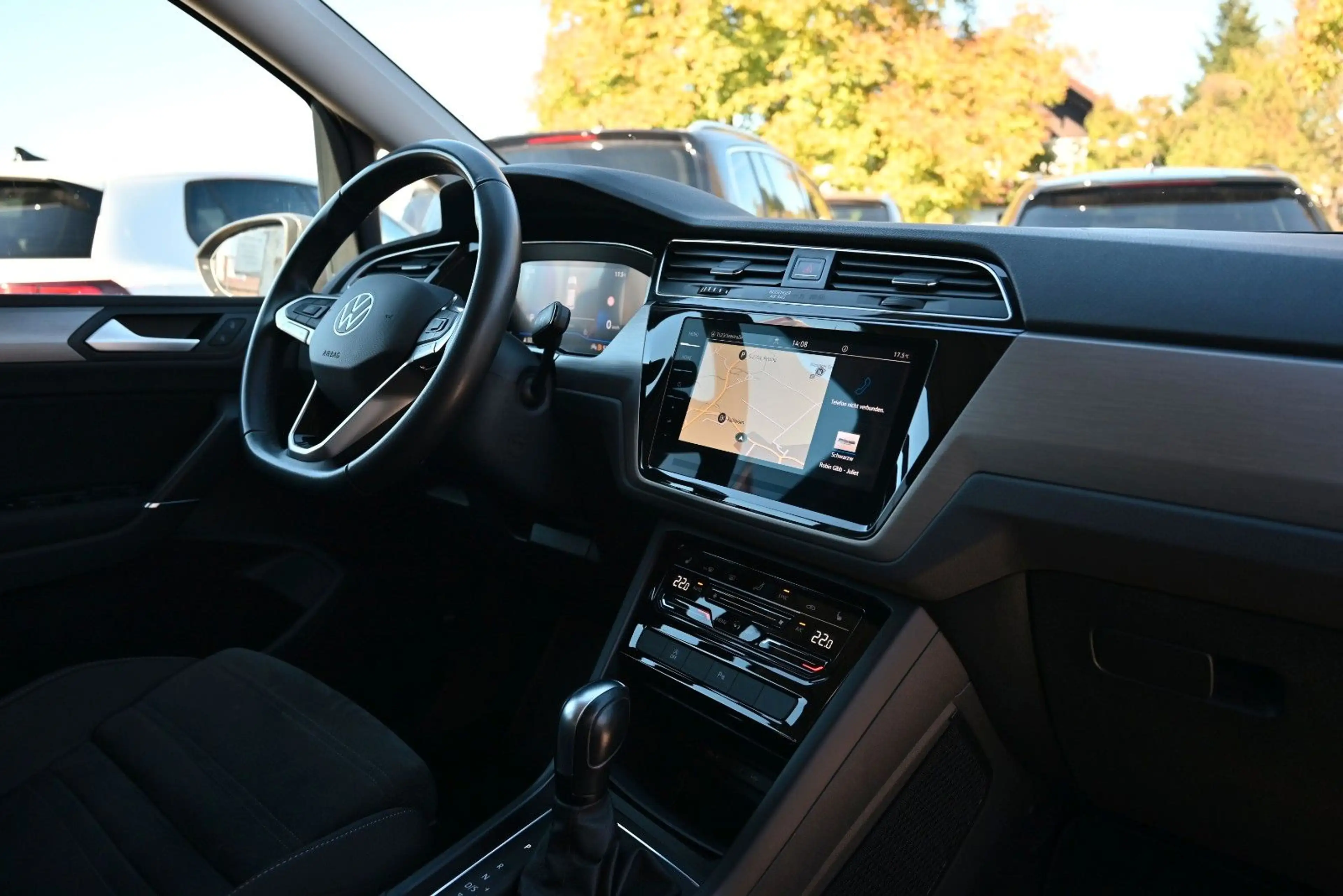 Volkswagen Touran Comfortline/7Sitze/AHK/ACC/Virtual/Kamera — photo 12